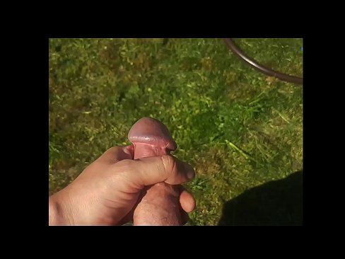 ❤️ A guapa quente recibe o seu coño rosa fodido e corre cun chorro nun xardín de verán ️ Porno anal en % gl.onlyhdporn.ru %